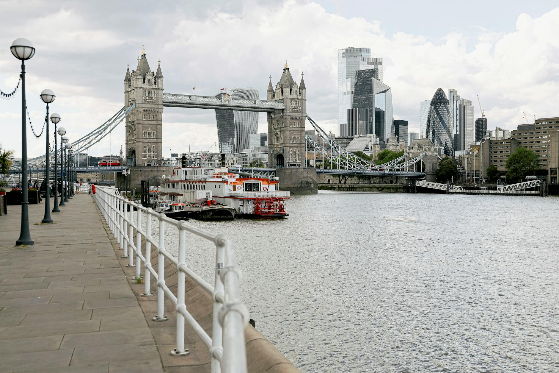 photo of river thames during daytime